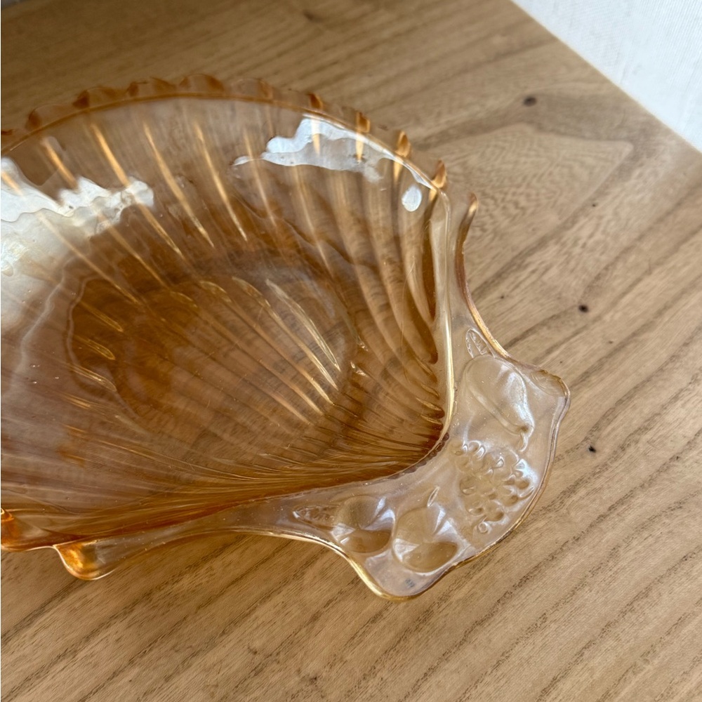 Vintage Amber Depression Glass Shell Dish • Scallop Trinket Dish Coastal Decor - Picture 5 of 6